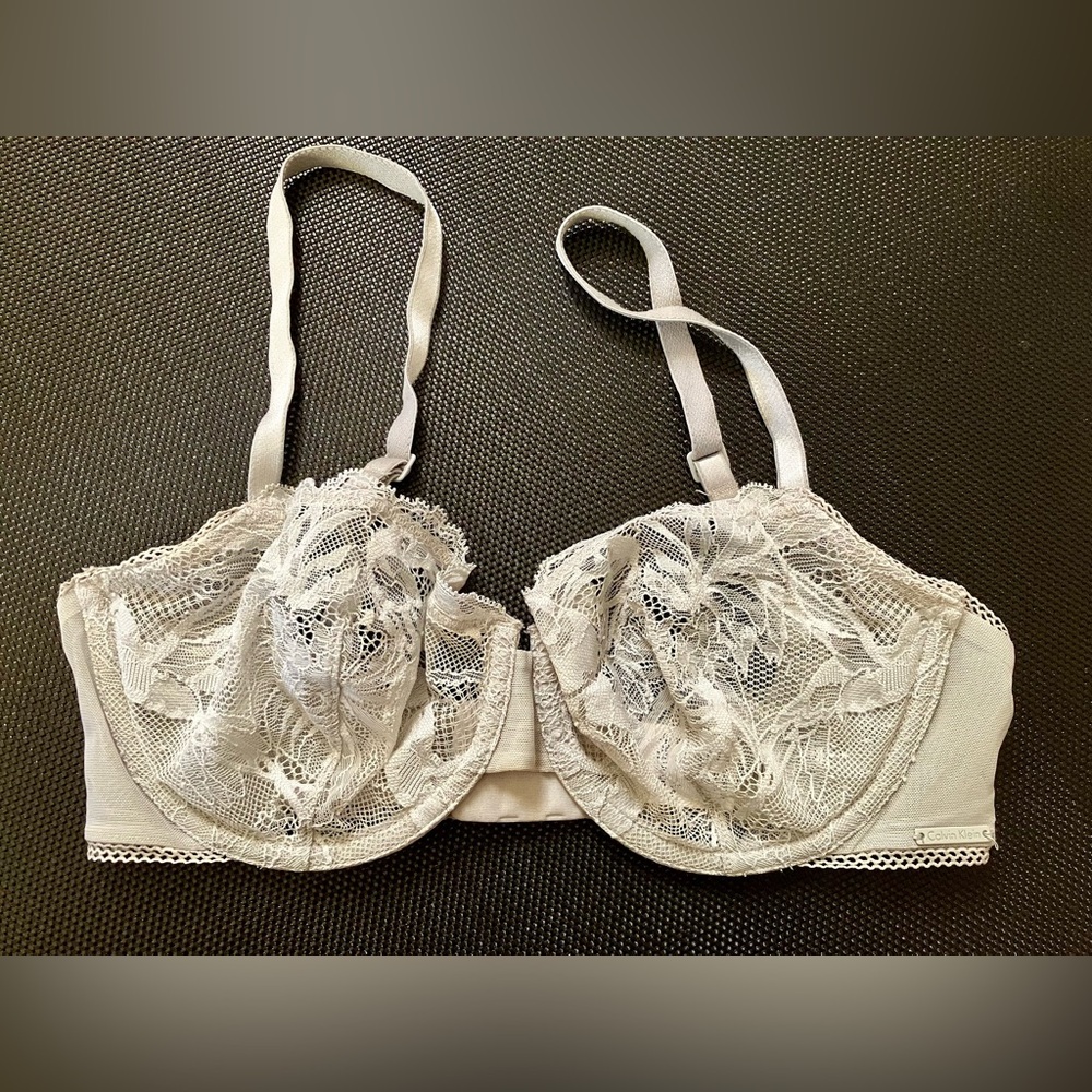 Calvin Klein Lace Underwire Bra - Mist Gray